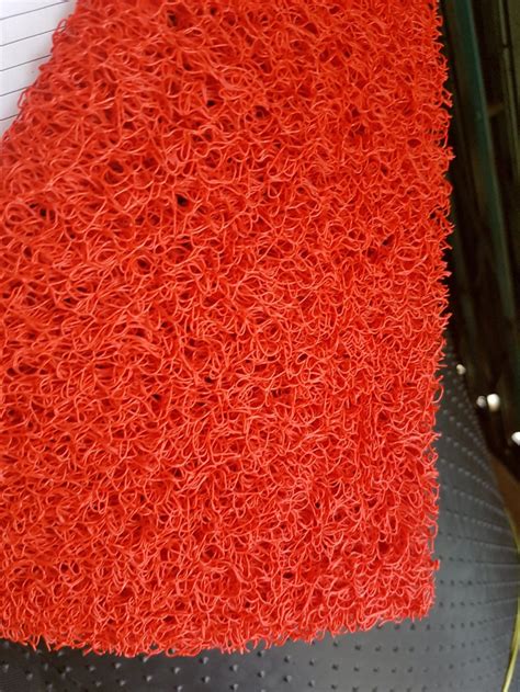 Letak perbedaan utama terletak pada ukuran keduanya. Jual keset mie/ keset lantai/ karpet mie meteran di lapak ...