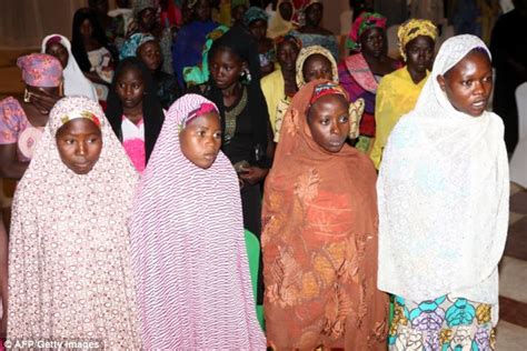 Nigerian Schoolgirls Who Escaped Boko Haram Captors Meet Goodluck Jonathan Daily Mail Online
