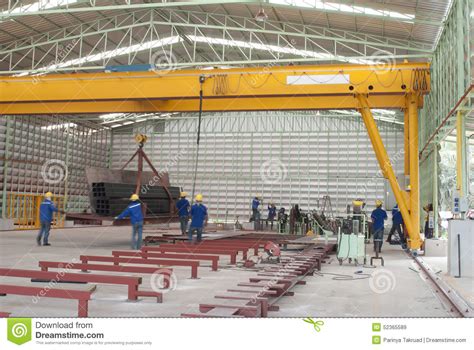 Gantry Crane Rail Fastened To Concrete Foundation With Anchor Bolts