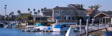 Beach studio with free rentals. Balboa Island | Balboa Coves