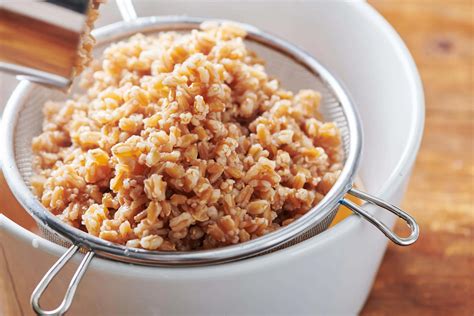 How To Cook Farro On The Stove Farro Recipes — The Mom 100