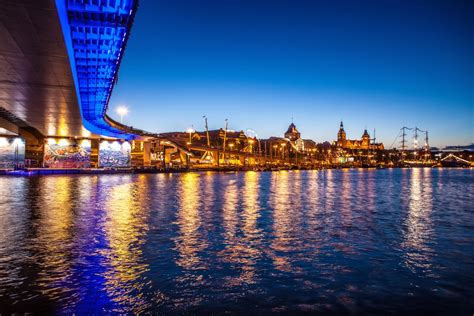 The port also specializes in turnover of various. Twin City Szczecin - Bremerhaven.de