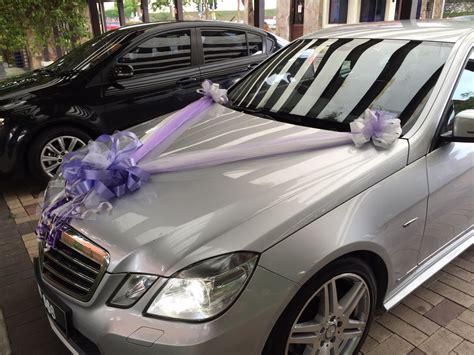 Wedding car decorations to complete the bridal car look. Wedding Car Decorations Malaysia | Providing Deco Service