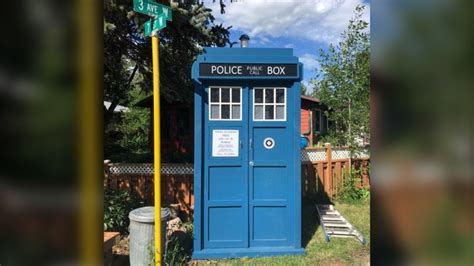 Alberta Doctor Who Fan Builds Life Sized Replica Tardis In His Yard