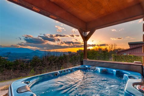 Top 14 Romantic Cabins In Tennessee With Hot Tubs Cabin Trippers