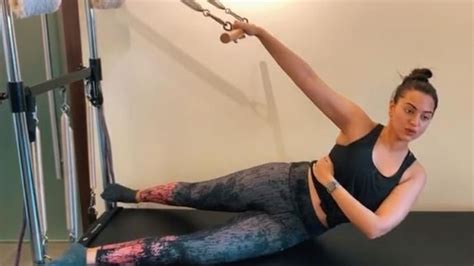 Sonakshi Sinha Working Hard At The Gym In New Workout Video Is Pure Goals Watch Video India Today