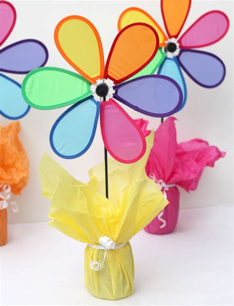 The Craft Patch Colorful Easy Inexpensive Spring Party Centerpieces