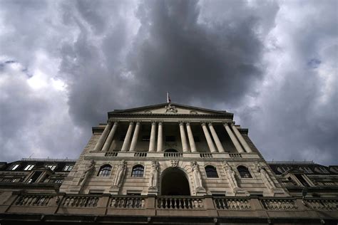 Bank Of England Keeps Interest Rates At 15 Year High The Independent