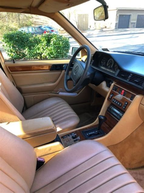 Find out the mpg (miles per gallon) for over 27,000 vehicles from 1984 thru present including their average miles per gallon and fuel costs so you can start to improve your fuel economy. 1993 Mercedes-Benz 300D (Diesel) - Classic 1993 Mercedes ...