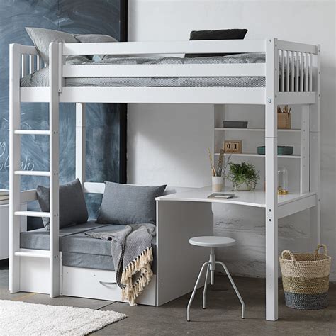 As children grow, they need safe surroundings that stimulate their imagination and their desire to explore the world and to play; Flexa Basic høj børneseng med skrivebord og sofa ...