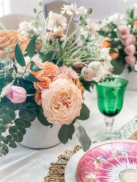 Pink And Green Table Elegant Frame Elegant Table Floral Centerpieces