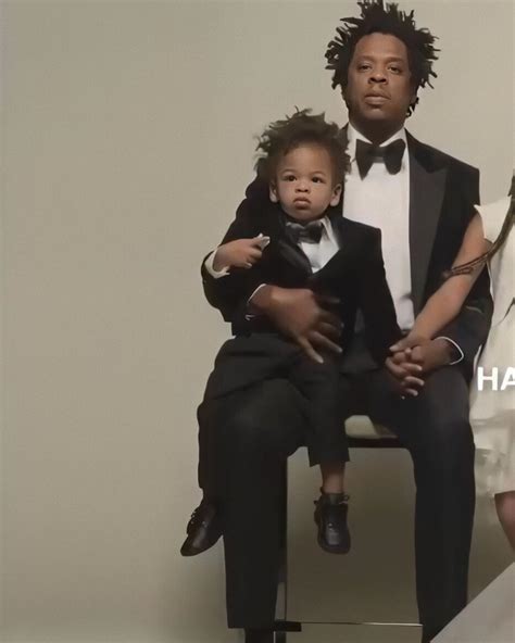 Shawn Carter With His Son Sir Carter Jayz Sircarter Celebrities Jay Z Rappers