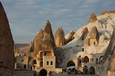 Survoler la campagne en ballon est une autre manière de découvrir les paysages de la cappadoce ,la cappadoce est un ancien pays d'asie mineure située dans l'actuelle turquie. Turquie - Parc national de Göreme et sites rupestres de ...