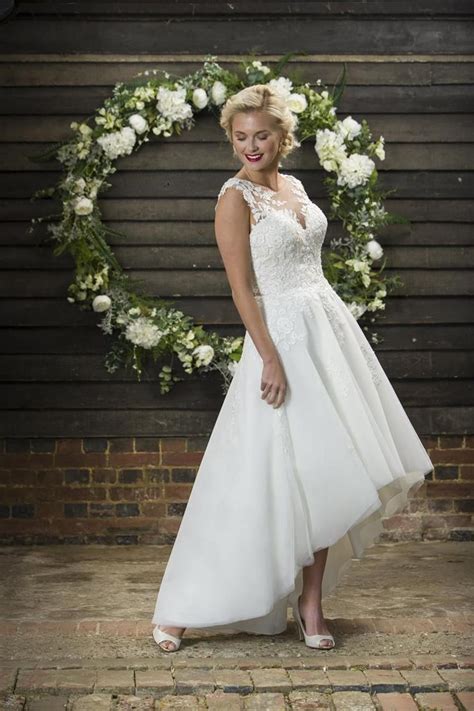 Wedding belles explore modcloth's enchanting assortment of vintage wedding dresses to find a dress as gorgeous as you. Brighton Belle Tea Length Bridal Dresses | Brides by Solo ...