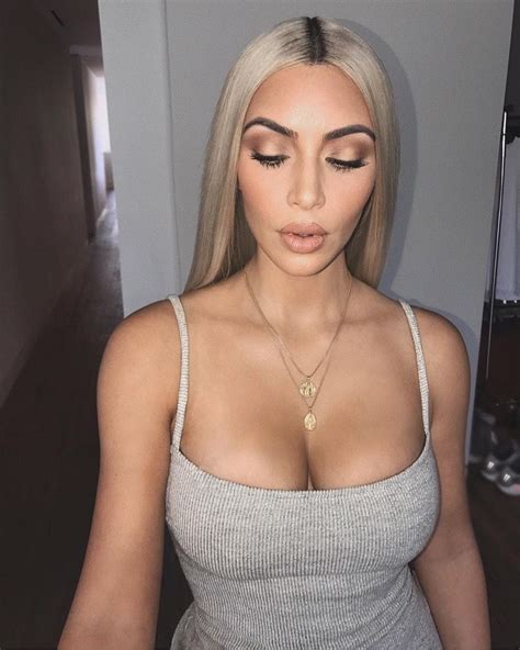 ⊱ɛʂɬཞɛƖƖą⊰ kim kardashian show kim kardashian outfits kim kardashian makeup