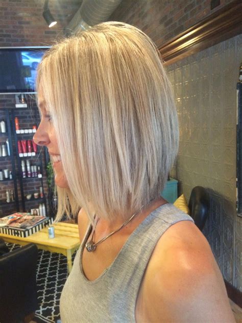 Angled Bob Blonde Hair Angledbob Bob Haircut For Fine Hair