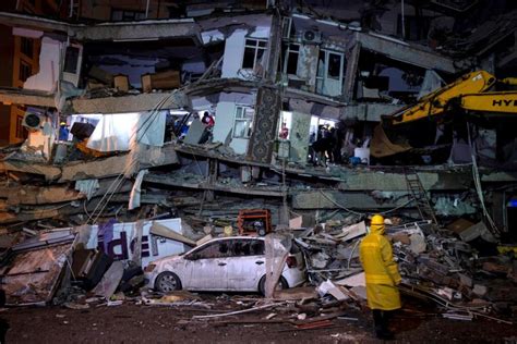 Terremoto Turchia Colpite 13 5 Milioni Di Persone Dichiarato Lo Stato