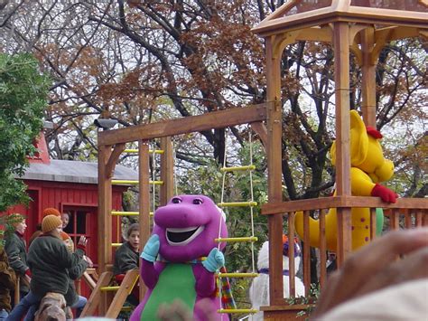 Barney And Friends Macys Thanksgiving Day Parade Wiki Fandom Powered