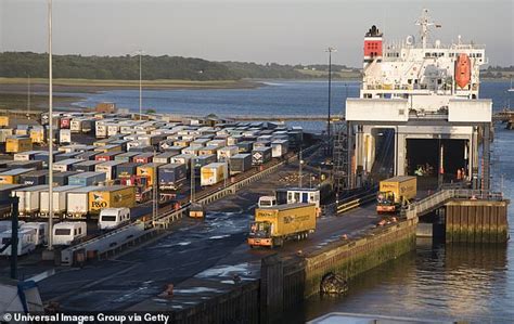 A man from essex has been arrested as part of a national crime agency investigation into a cocaine importation allegedly orchestrated via the encrochat encrypted messaging platform. Lorry driver jailed for 12 years after police found £1 ...