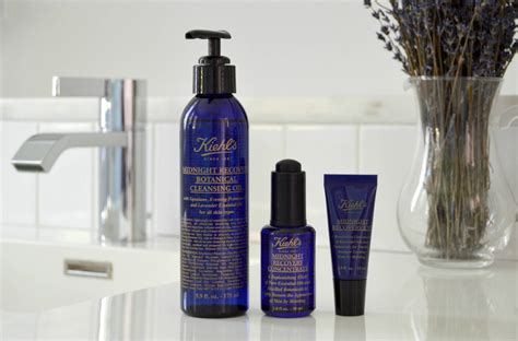 Frizzy, dry or damaged hair. Kiehl's Midnight Recovery Botanical Cleansing Oil - OMGBART
