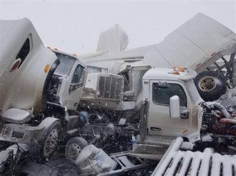 Over 100 Vehicle Crash Closes I 80 In Wyoming