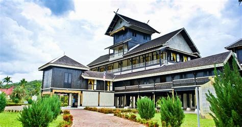 Negeri sembilan terkenal dengan adat perpatih. Senarai Tempat Pelancongan Menarik Di Negeri Sembilan ...