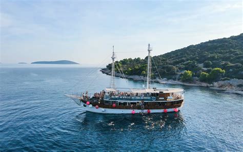 Split Boat Party In Blue Lagoon Best Djs And After Party