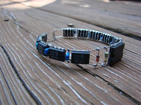 Electronic Bracelet Diy Jewelry Ts Tech Jewelry Geeky Jewellery