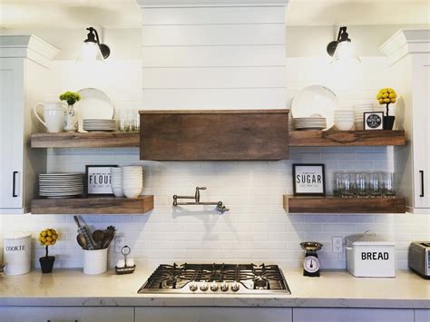 Thanks to marie kondo — and the ongoing trend to eliminate clutter. Floating shelves are THE best! Why you may ask??? Because ...