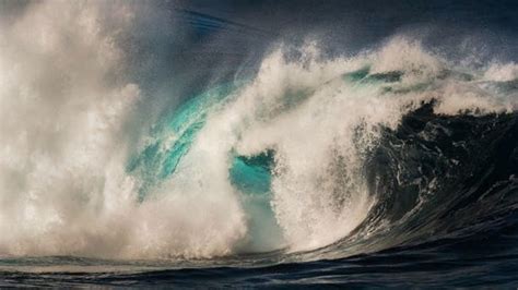 What Are Rogue Waves And Should We Be Worried About Them Indy100