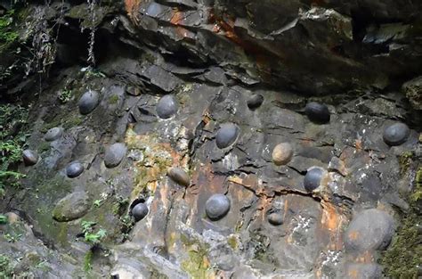 Chinas Mysterious Egg Laying Cliff That Spews Stone Eggs Inews