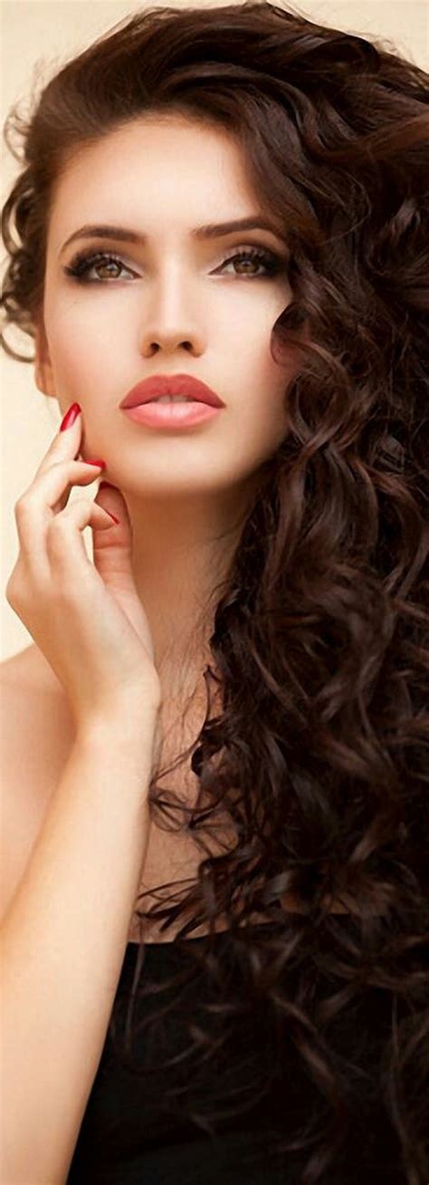 Pin By Hettiën On Feminine Soft And Face Beautie Curly Hair Styles Beauty Beautiful Face