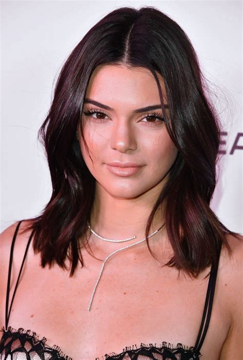 30 Kendall Jenner Hair Looks We Love Kendall Jenner Haircut Ideas