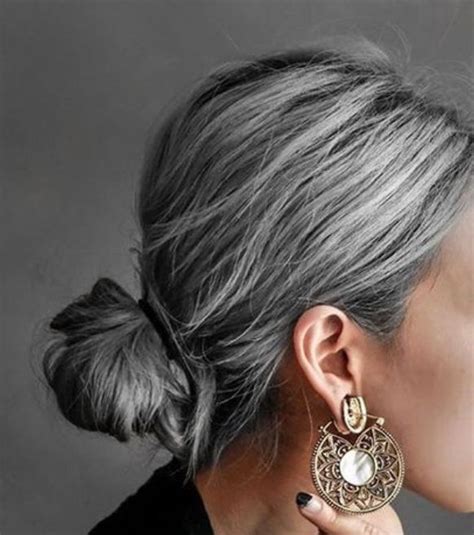 Gorgeous Gray Hairstyles To Try While Growing Out Gray Hair Artofit