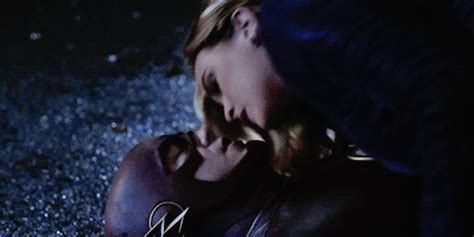 “but this is colder ” killer frost s chillin kiss with flash barry and caitlin fan art