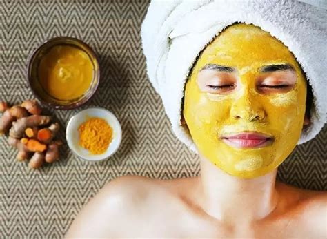 5 Best Natural Homemade Face Masks For Oily Skin