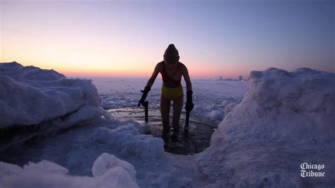 ‘swimming Through The Winter In Icy Lake Michigan Youtube