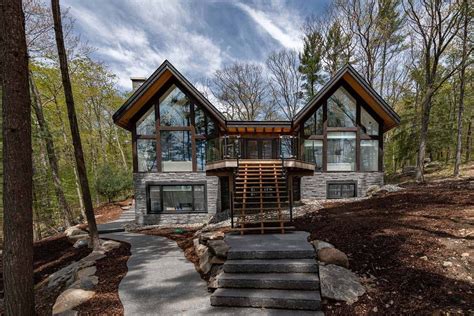 A Dreamy Cottage Nestled On Beautiful Lake Muskoka Canada Lake Houses