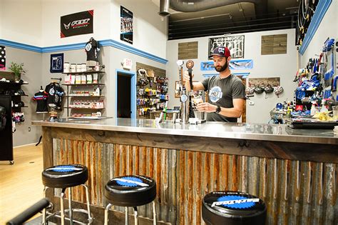 Lbss that provide more than a place to buy and service bikes, a place where you enjoy coming just to spend time with the staff and being part of the. At Hub Cyclery, the free beer is always flowing. | Bike ...