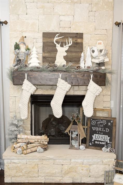 Choose different sizes or colors to make the room look stylish. 15 Totally Pin-Worthy Holiday Fireplace Mantel Ideas ...