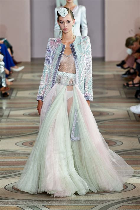 Giorgio Armani Privé Fall Winter 2019 20 Haute Couture Fashion Show