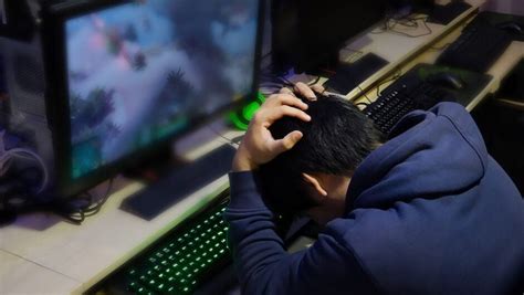 Uk Opens First Nhs Gaming Addiction Clinic