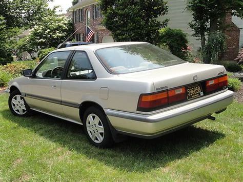 Sell Used 1988 Honda Accord Lxi Coupe 2 Door 20l In Wilmington