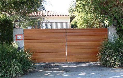 Mesa Wood Gates Custom Wood Gates For Driveways And Home Entry