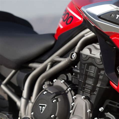 Tiger 800 xcx is the off roar version of tiger 800 currently available in the indian market. Triumph Tiger 1200 XCx Launched in India - Bike India