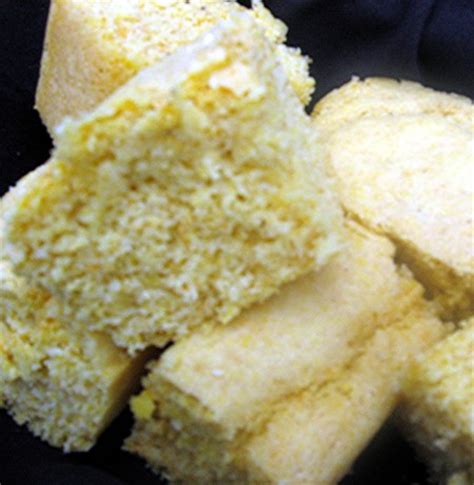 Grits come in two colors, white and yellow, depending on the type of corn they are made from. Corn Grits Cornbread Recipe - Food.com