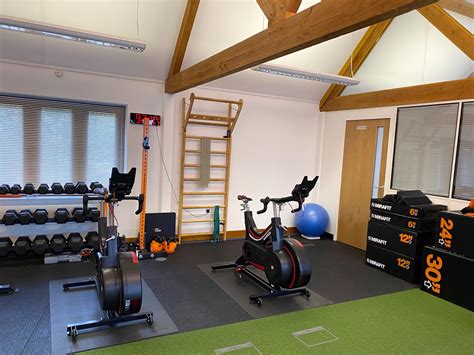 Review Optimal Sports Therapy Centre Basingstoke Emma Reed
