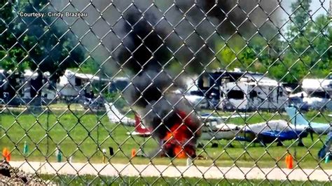 2023 Oshkosh Air Show Aircraft Crashes In Wisconsin Leave 4 Dead 2