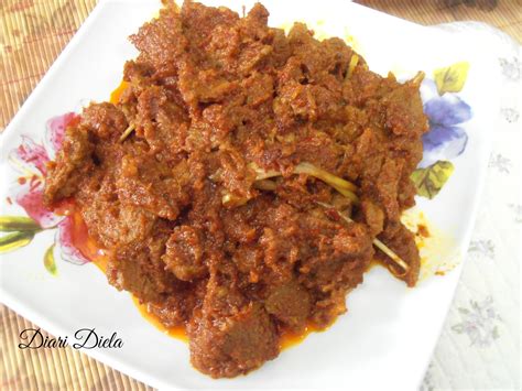 Boleh juga masak sambal ini untuk buat sambal daging, sambal sotong kering, sambal ayam atau apa apa saja yang anda suka. DIARI DIELA: Sambal Daging Kerisik