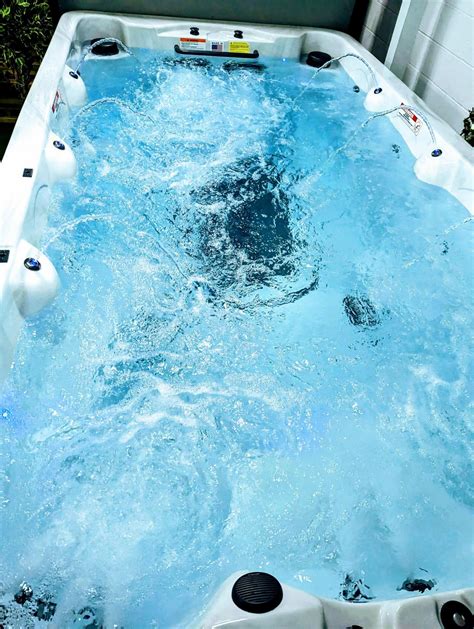 New American Whirlpool Ml4 Now On Display Cornish Hot Tubs Swim Spas